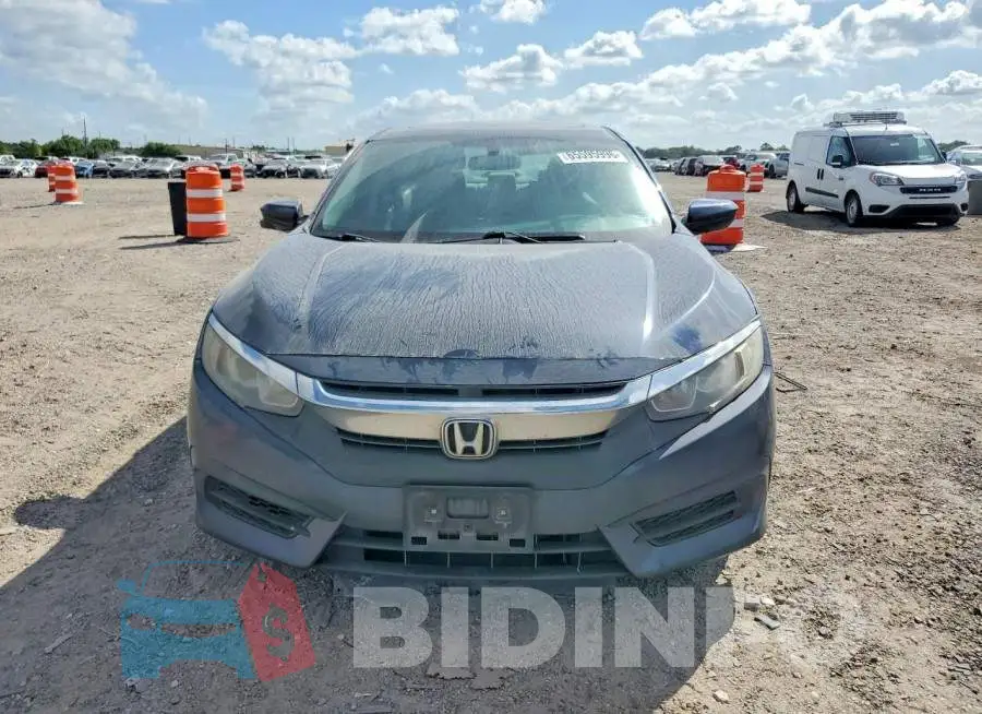 19XFC2F72HE028094 Photo# 5