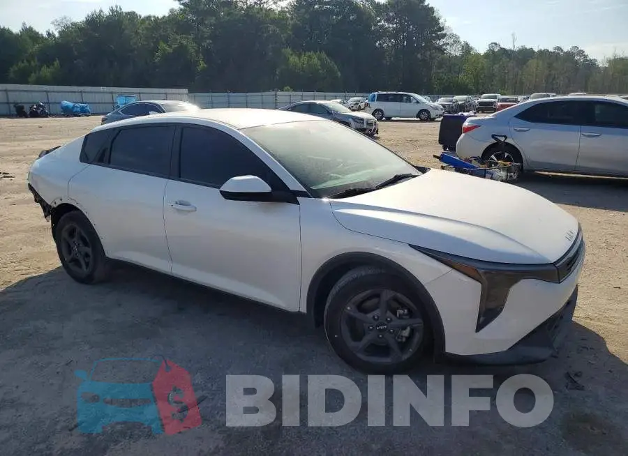 3KPFT4DE9SE063476 Photo# 4