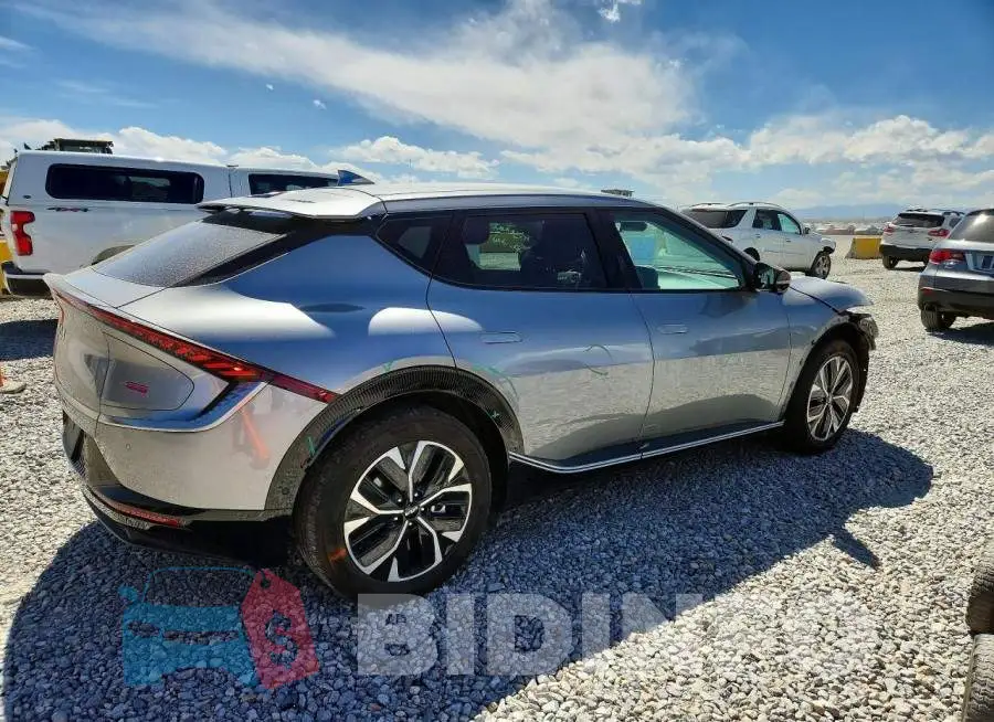 KNDC3DLCXR5215516 Photo# 3
