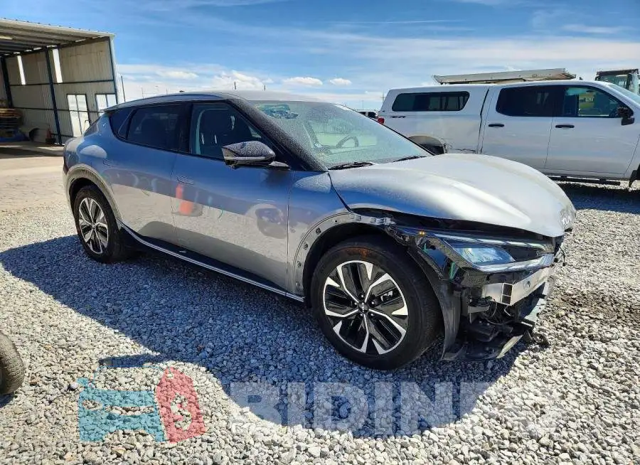 KNDC3DLCXR5215516 Photo# 4
