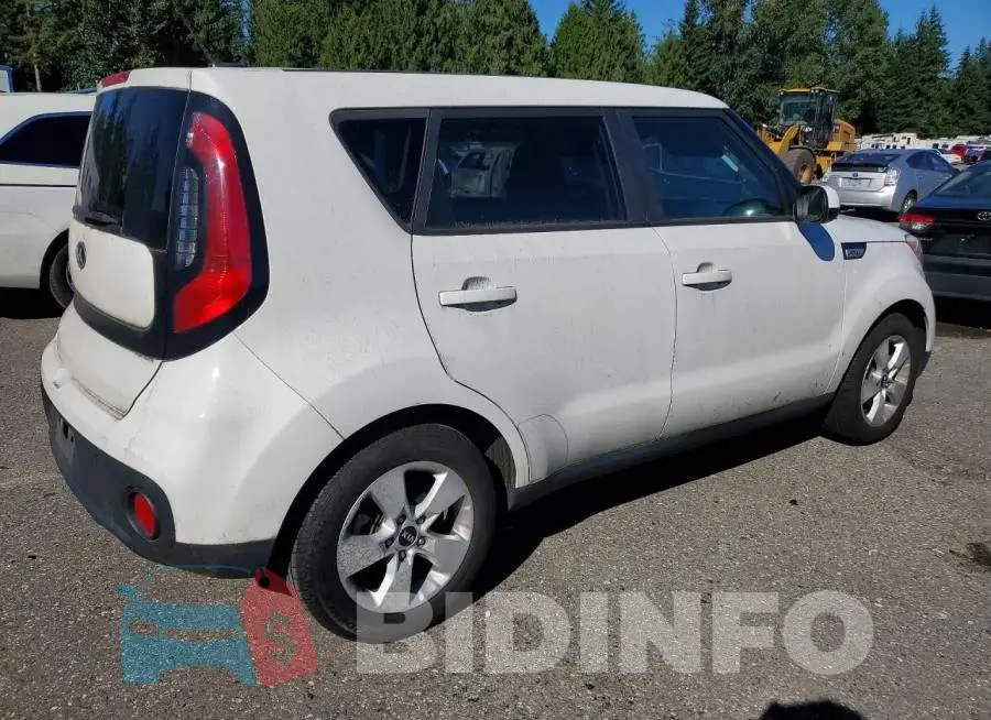 KNDJN2A20J7532424 Photo# 3