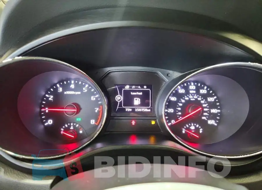 KNDMB5C19H6333335 Photo# 9