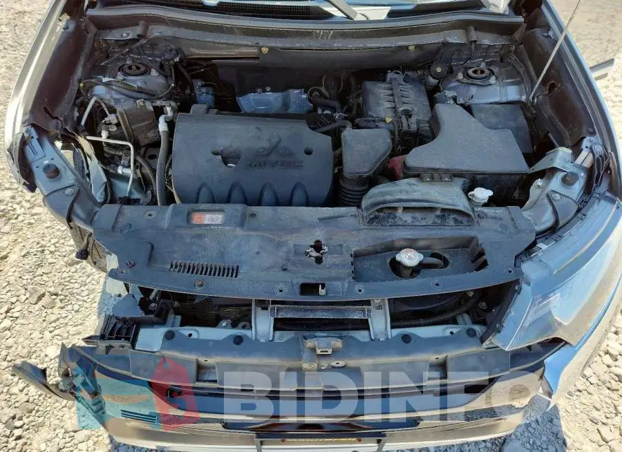 JA4AZ3A35KZ038871 Photo# 12