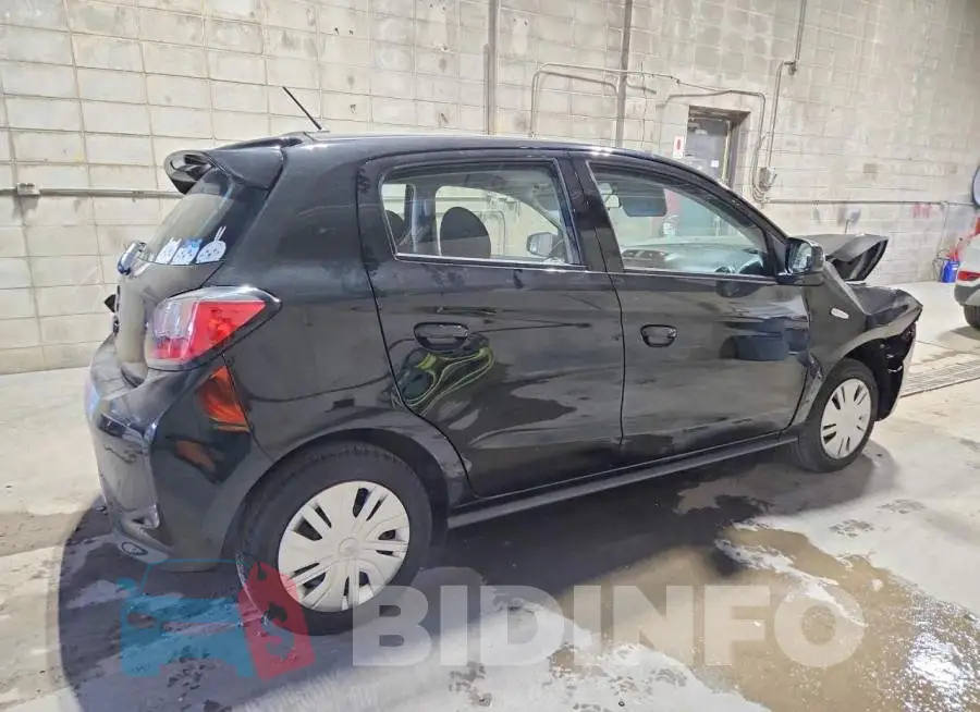 ML32AUHJ4RH030663 Photo# 3