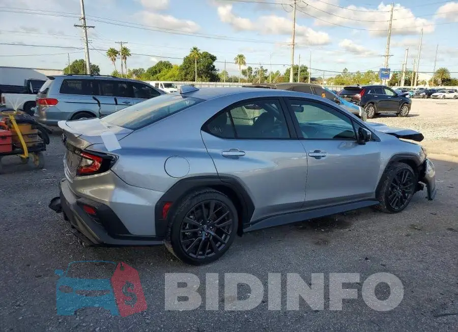 JF1VBAH6XR8810416 Photo# 3