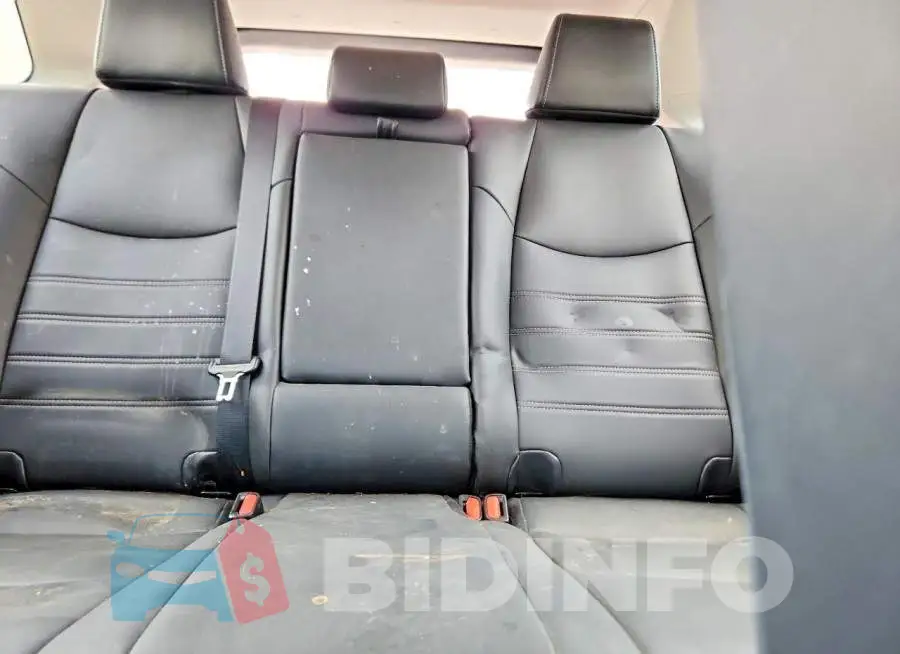 2T3A1RFV8MC244944 Photo# 10