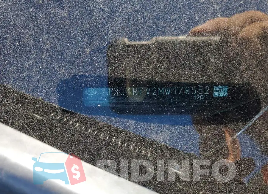 2T3J1RFV2MW178552 Photo# 13