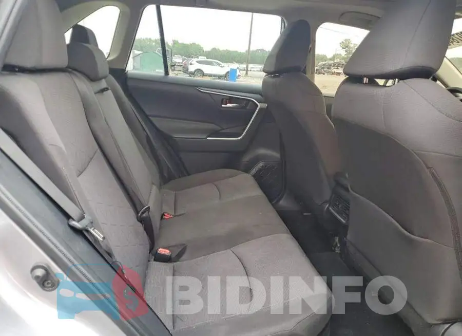 JTMRWRFV2MD132768 Photo# 10