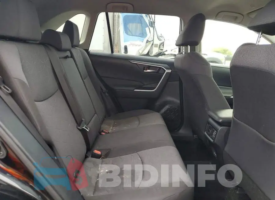 JTMW1RFVXRD114401 Photo# 11