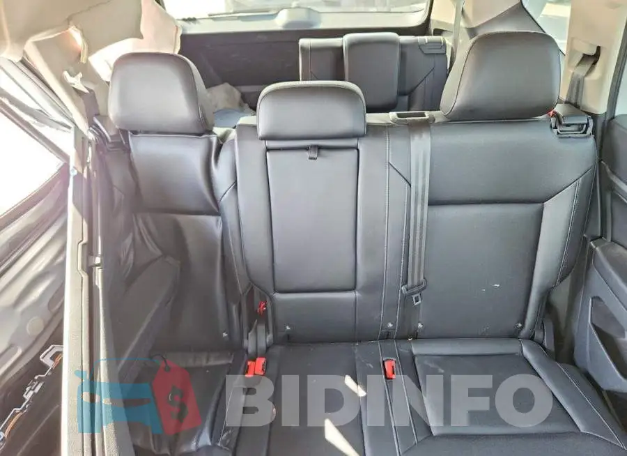 1V2DR2CA8KC590083 Photo# 10
