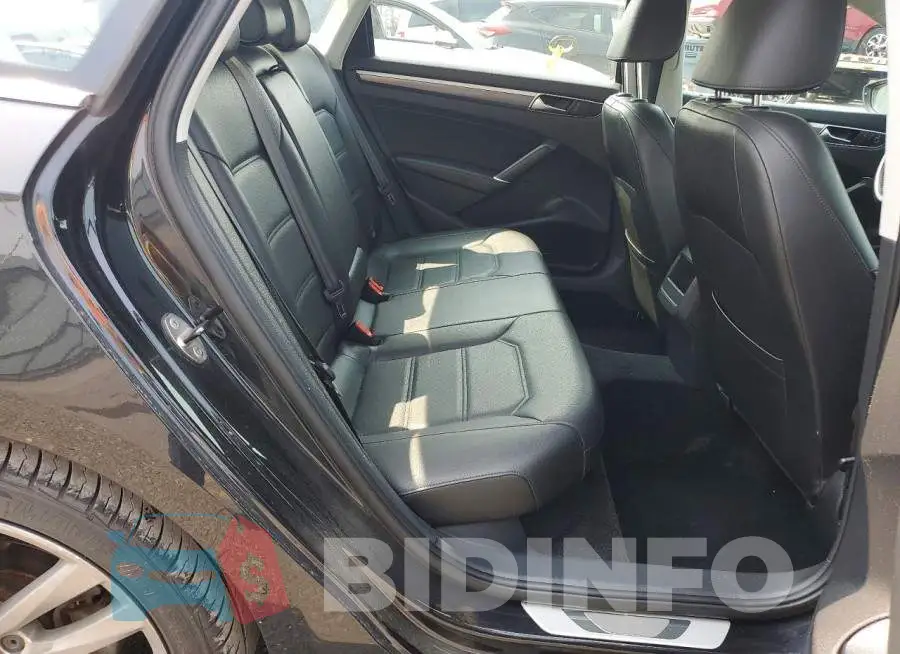 1VWDT7A33HC082842 Photo# 10