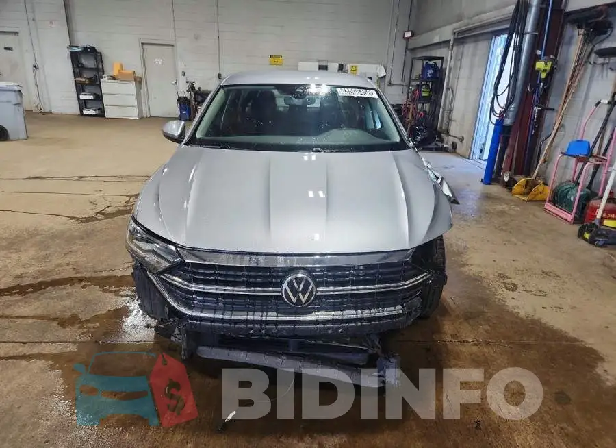 3VW5M7BU2RM037285 Photo# 5