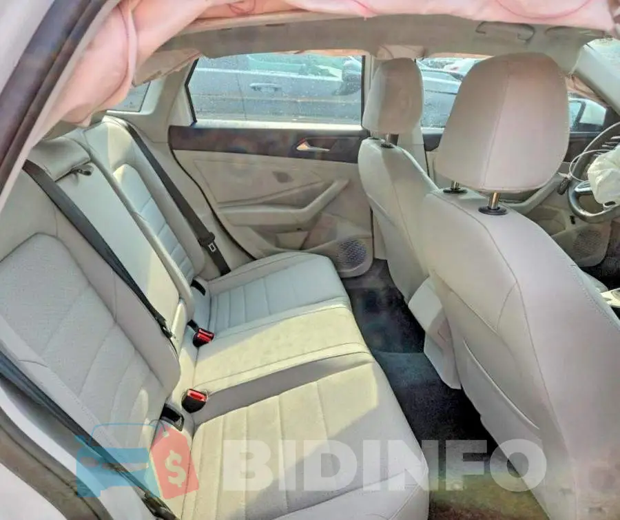 3VW7M7BU3RM054248 Photo# 10