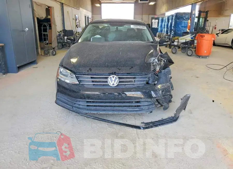3VWDB7AJXHM372799 Photo# 5