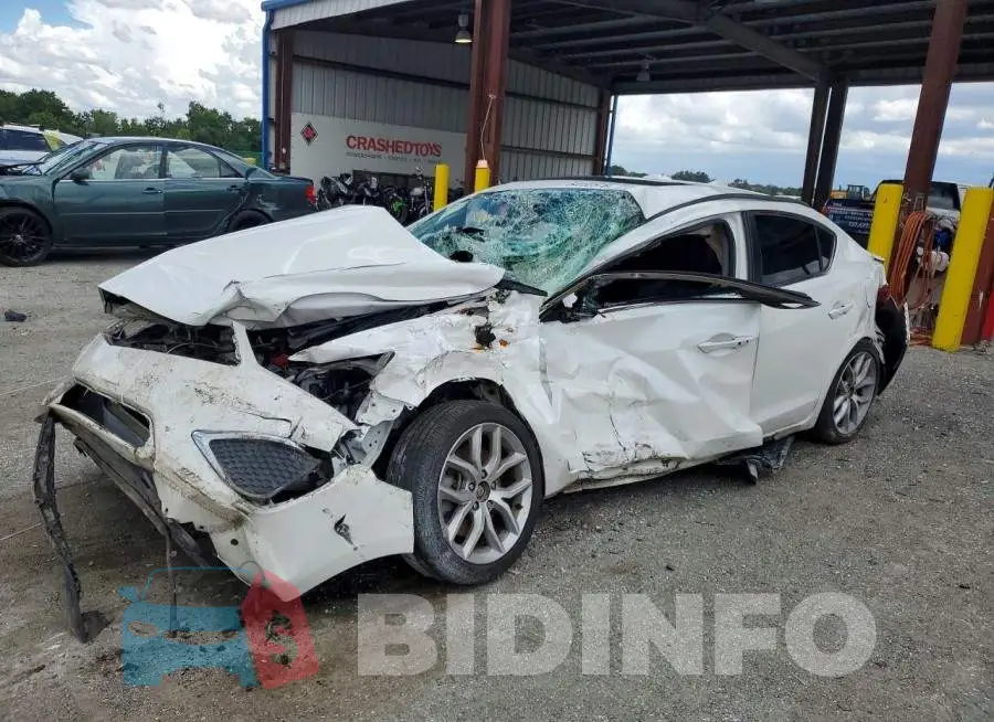 19UDE2F32MA007582 Photo# 1