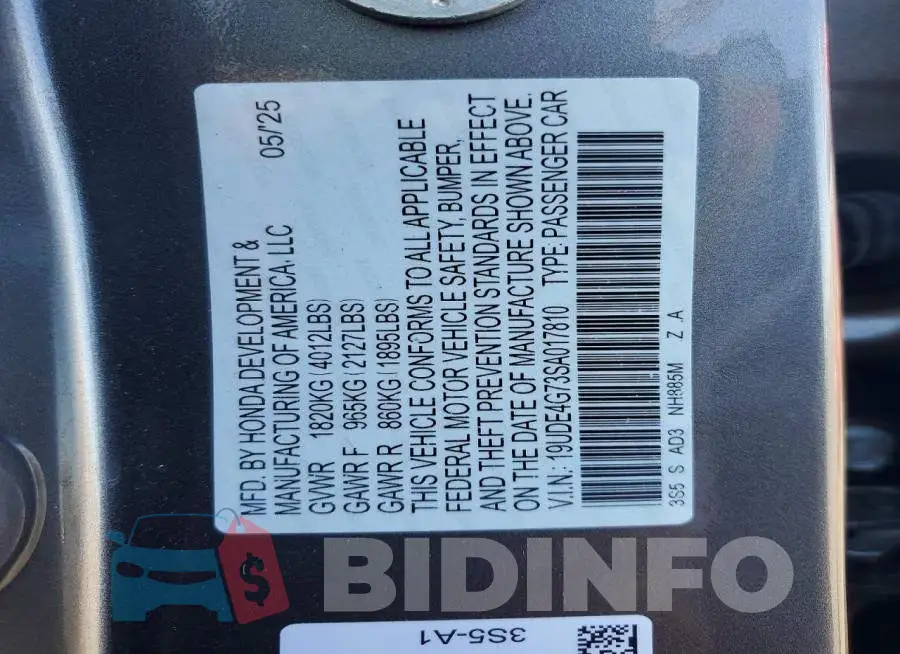 19UDE4G73SA017810 Photo# 13