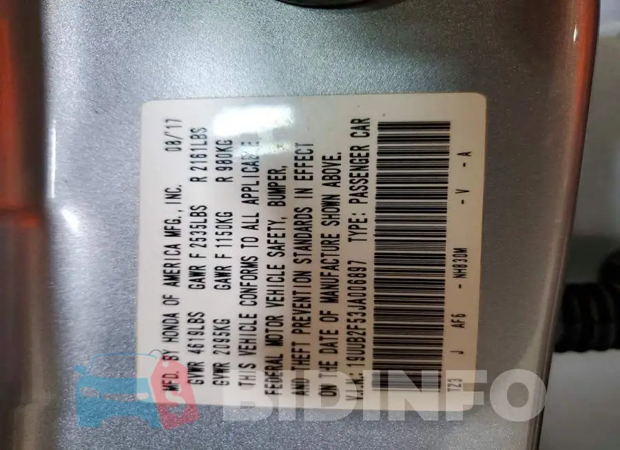 19UUB2F53JA006897 Photo# 12