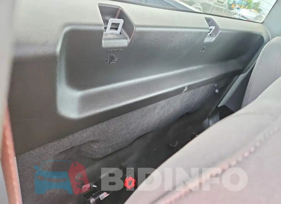 1GT39LE79PF108327 Photo# 10
