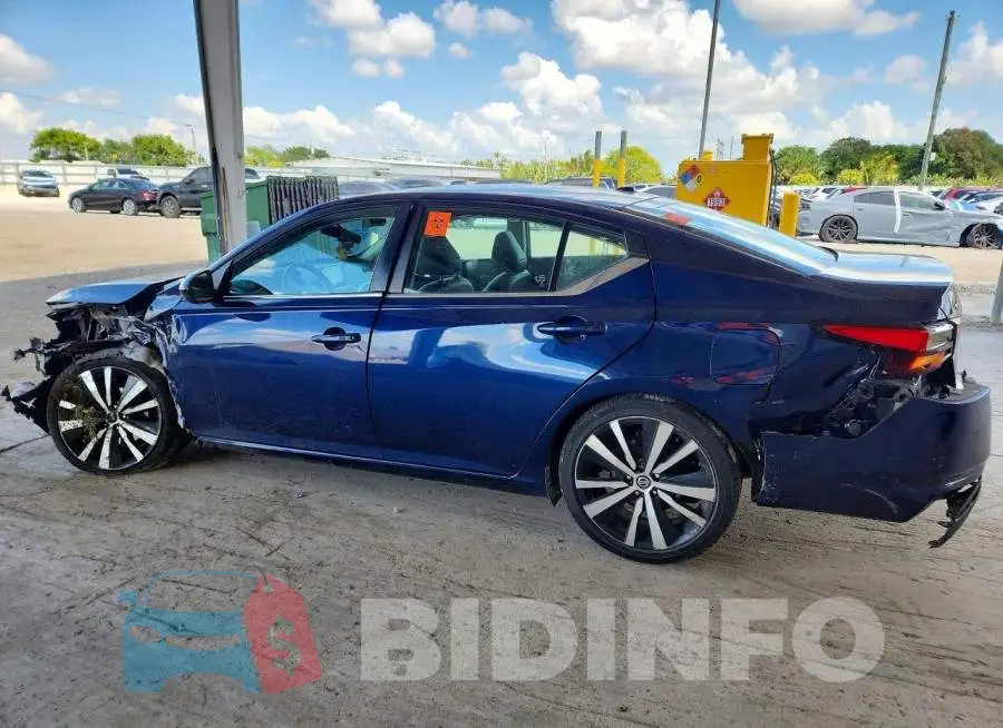 1N4BL4CV4MN315171 Photo# 2