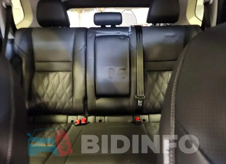 JN8BT3DD2TW470860 Photo# 10