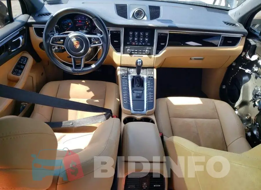 WP1AA2A50JLB17616 Photo# 8