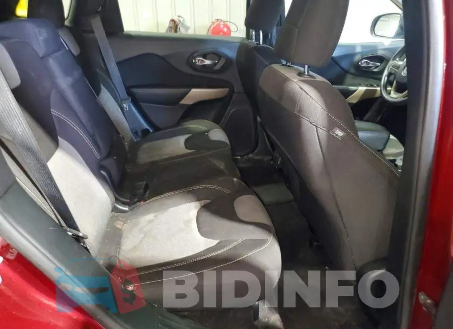 1C4PJLCB7JD612166 Photo# 11