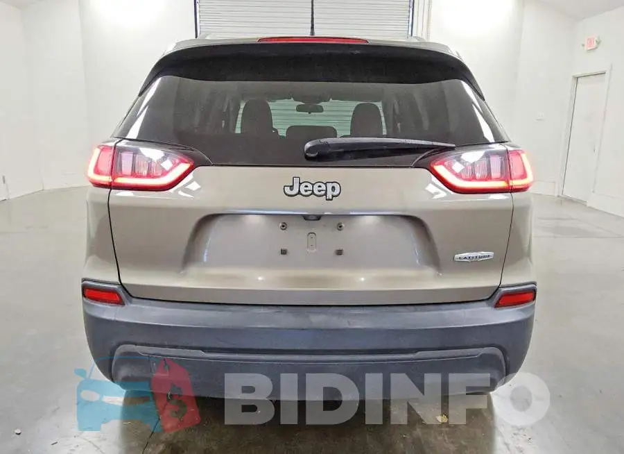 1C4PJLCB8KD160116 Photo# 6