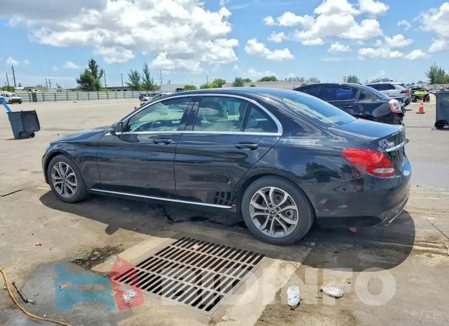 55SWF4JB8JU248935 Photo# 2