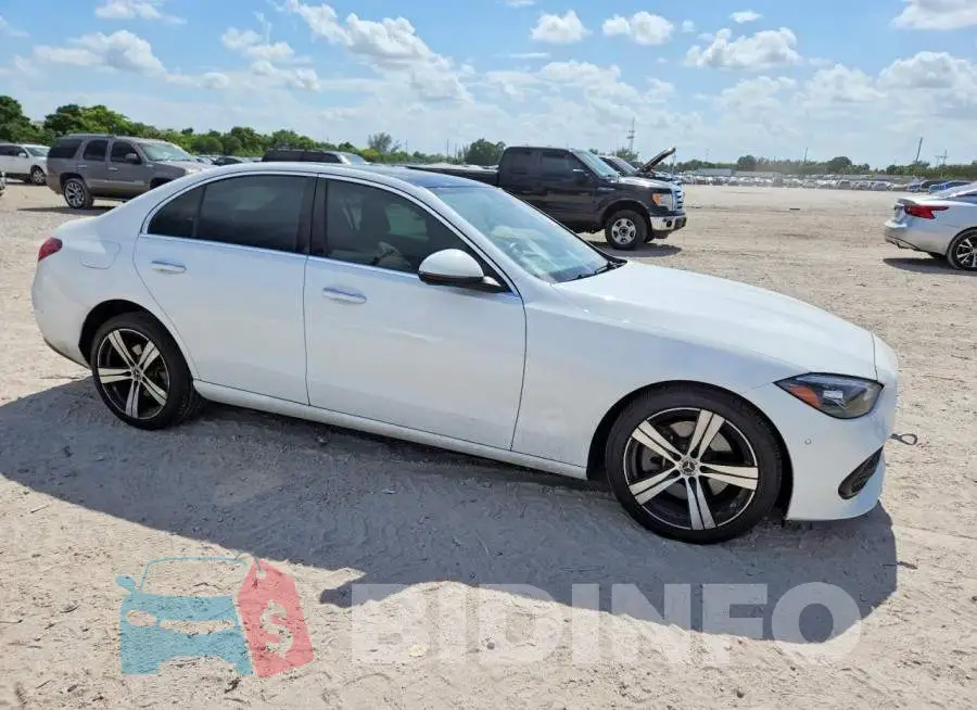 W1KAF4GB7SR239728 Photo# 4