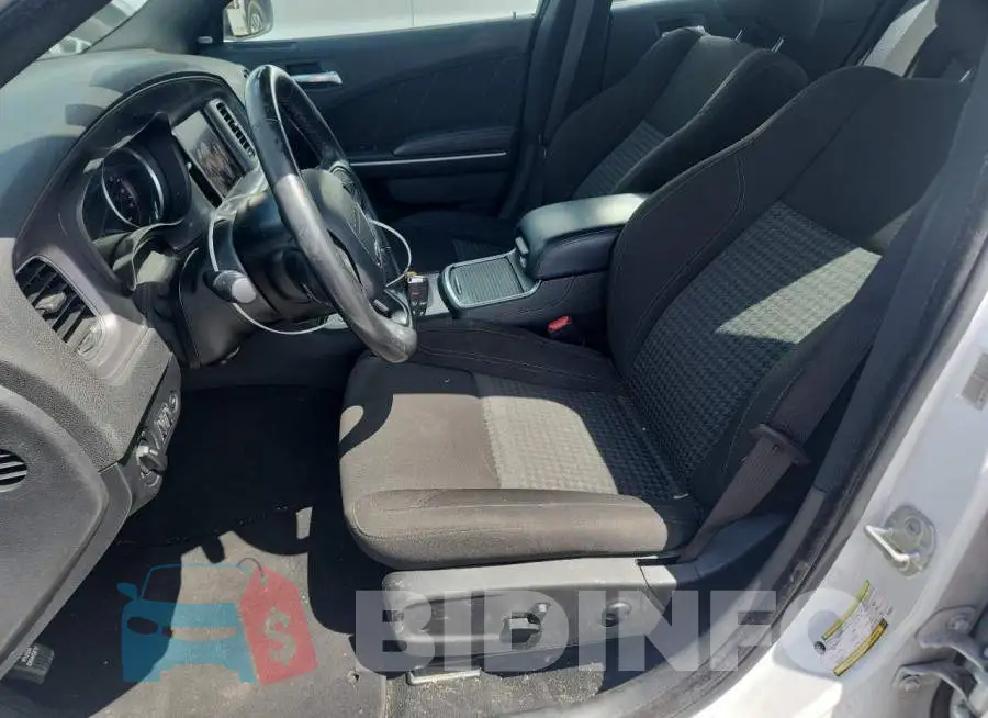 2C3CDXBG6PH698421 Photo# 7