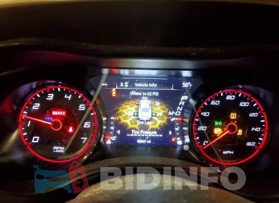 2C3CDXCT7KH726473 Photo# 9