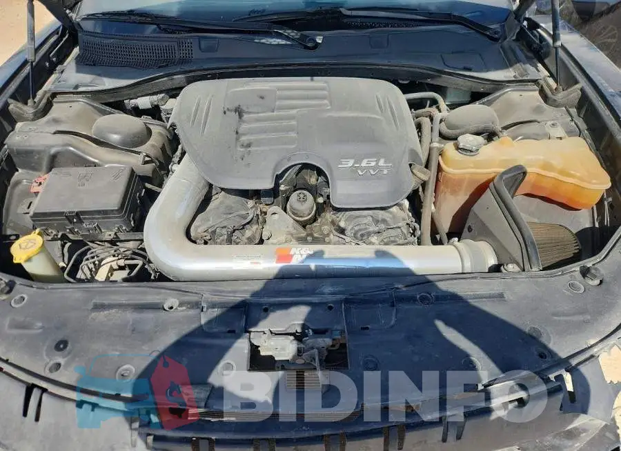 2C3CDXHG6KH512862 Photo# 11