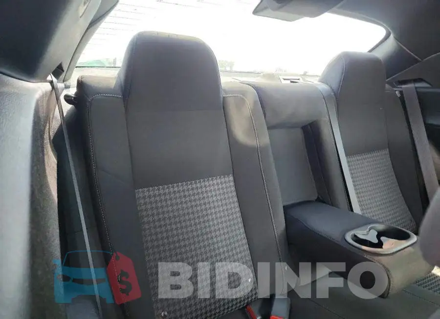 2C3CDZBT3MH572828 Photo# 10