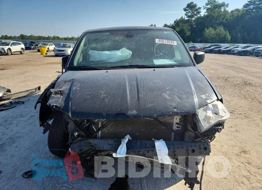 2C4RDGBGXKR752294 Photo# 5