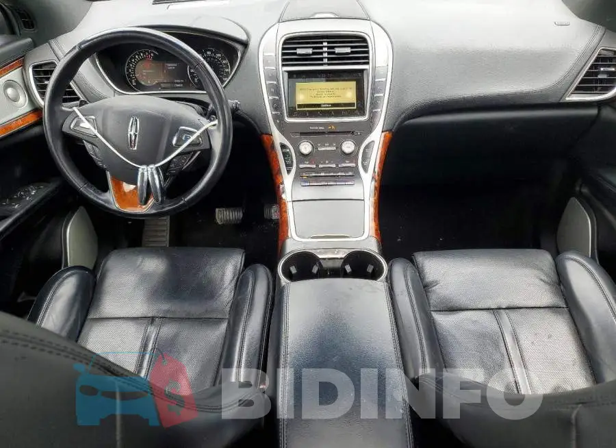 2LMPJ8LP7JBL37283 Photo# 8