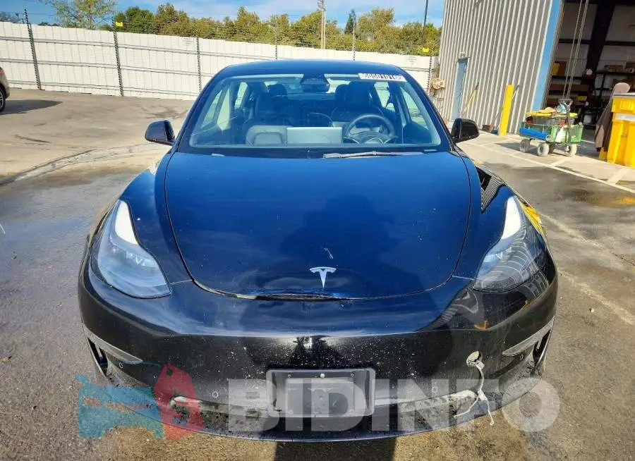 5YJ3E1EAXNF304533 Photo# 5