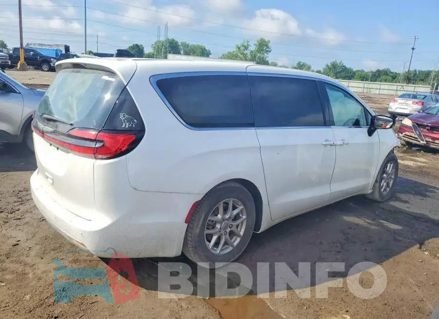 2C4RC1BG0RR145525 Photo# 3