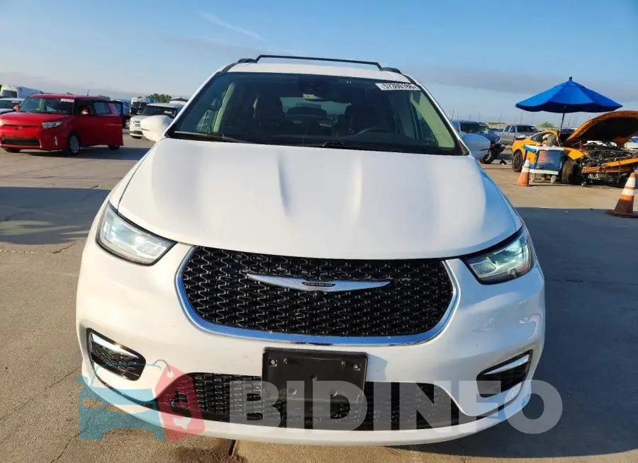 2C4RC1BG5NR206376 Photo# 5