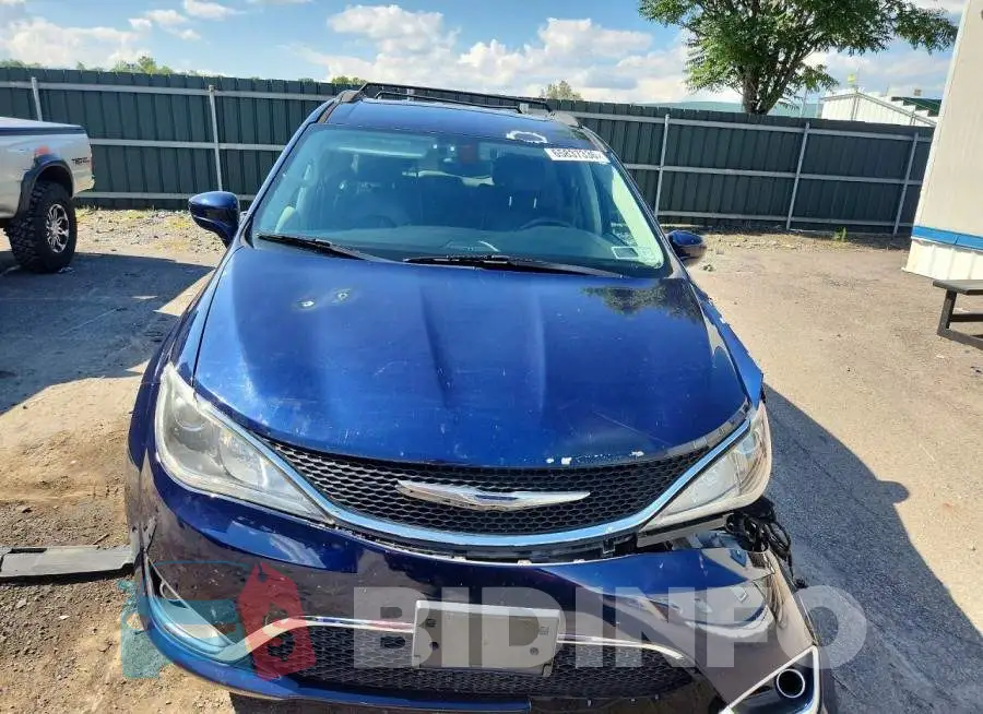 2C4RC1BG9HR822974 Photo# 5