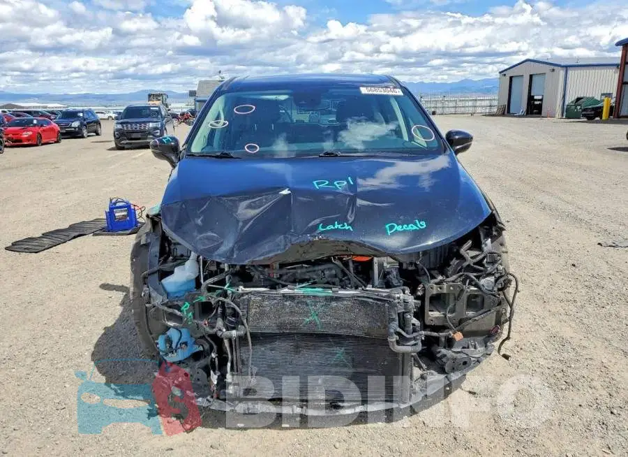 2C4RC1L74NR156181 Photo# 5
