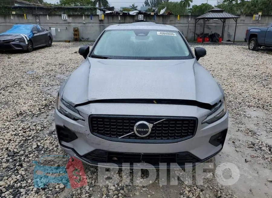 7JRL12FL4RG310147 Photo# 5