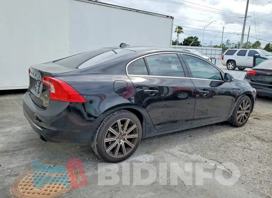 LYV402TK1HB134668 Photo# 3