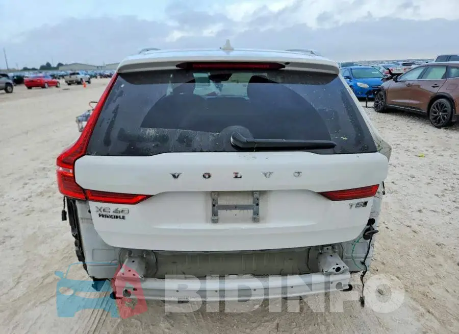 YV4102RL6M1689682 Photo# 6