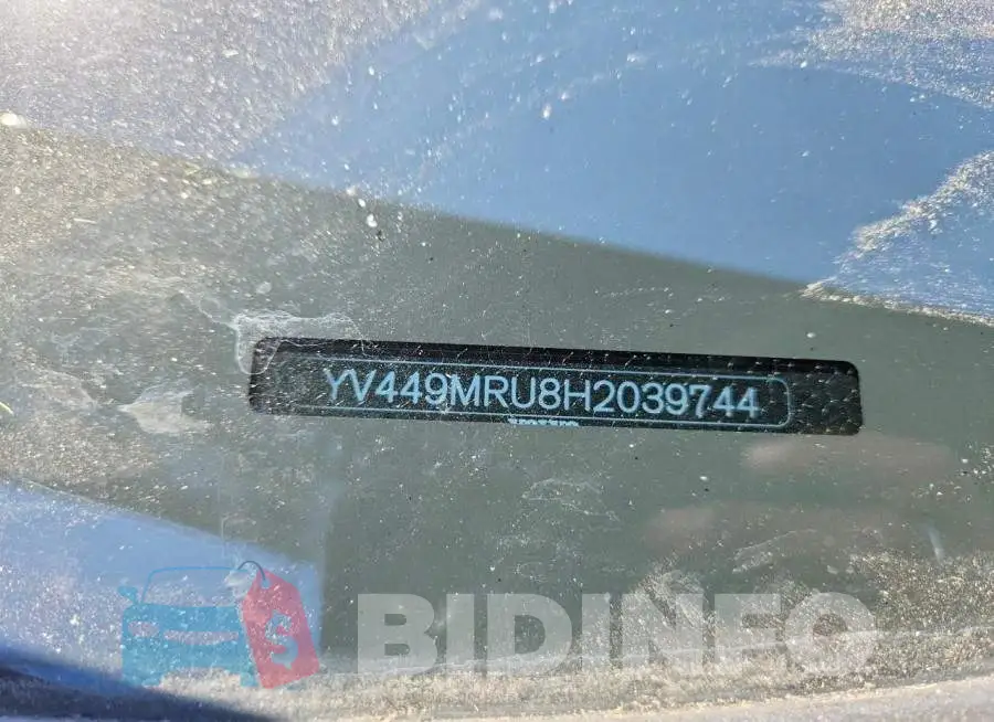 YV449MRU8H2039744 Photo# 13