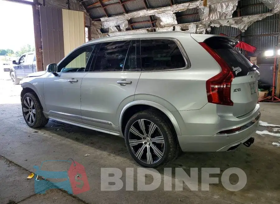YV4A22PL9M1689897 Photo# 2