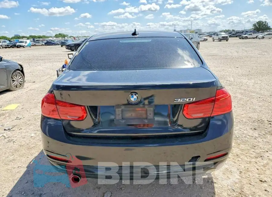 WBA8A9C57JAC99963 Photo# 6