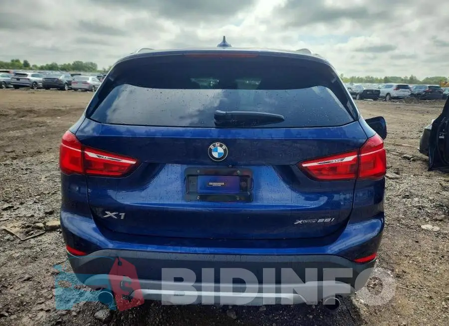 WBXHT3C37J5L32834 Photo# 6