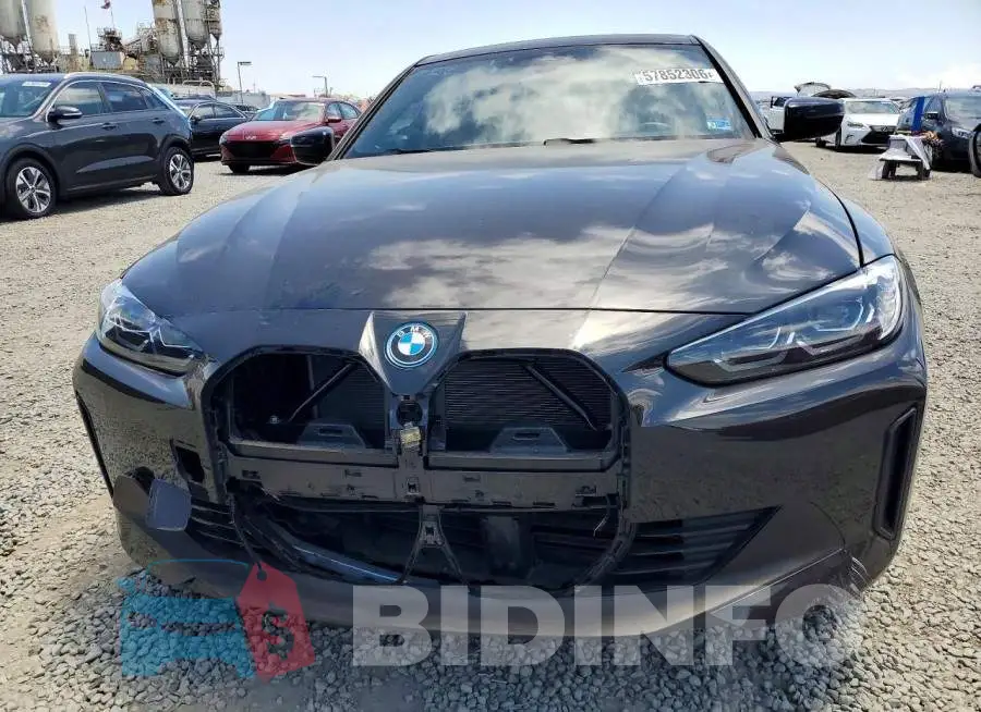 WBY83FB06RFR94558 Photo# 5
