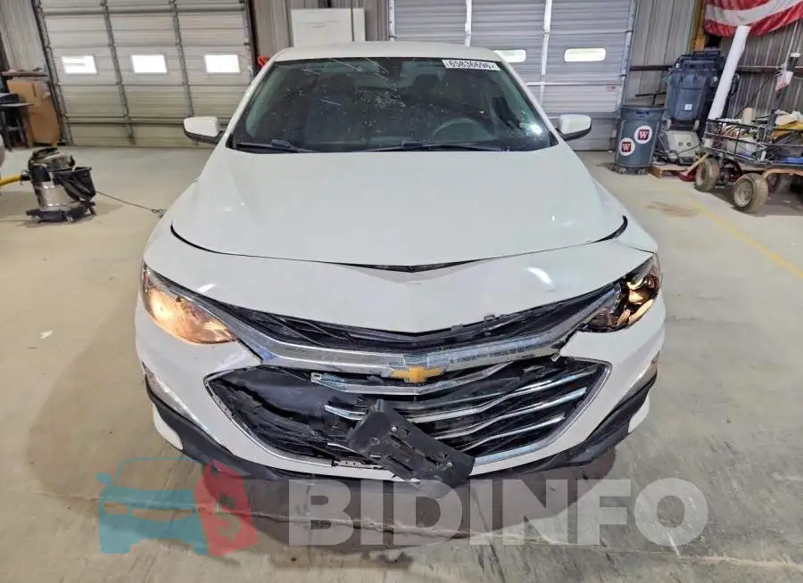 1G1ZD5ST3KF215400 Photo# 5
