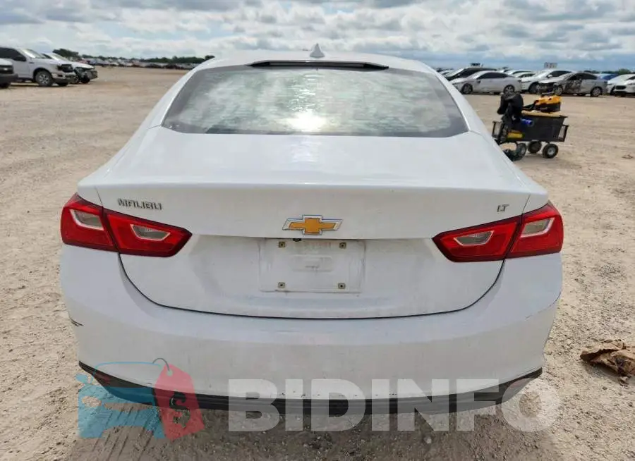 1G1ZD5ST5JF137670 Photo# 6
